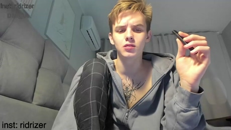 horny_jerk_roy_prick2001  08-03-2022